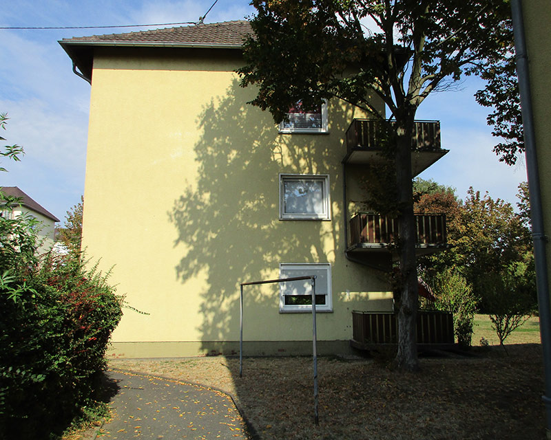 Gebäude von der Seite vor der Modernisierung